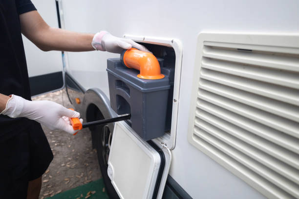 Best Portable bathroom rental  in Mahtomedi, MN