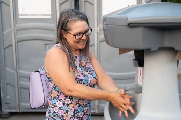 Professional porta potty rental in Mahtomedi, MN